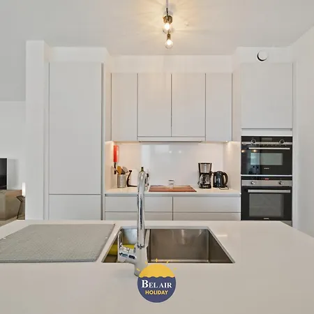 Bel Air - Modern With Spacious Terrace Near The T148 아파트