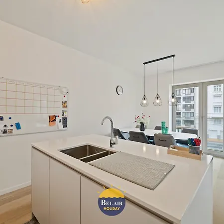 Bel Air - Modern With Spacious Terrace Near The T148 아파트 *